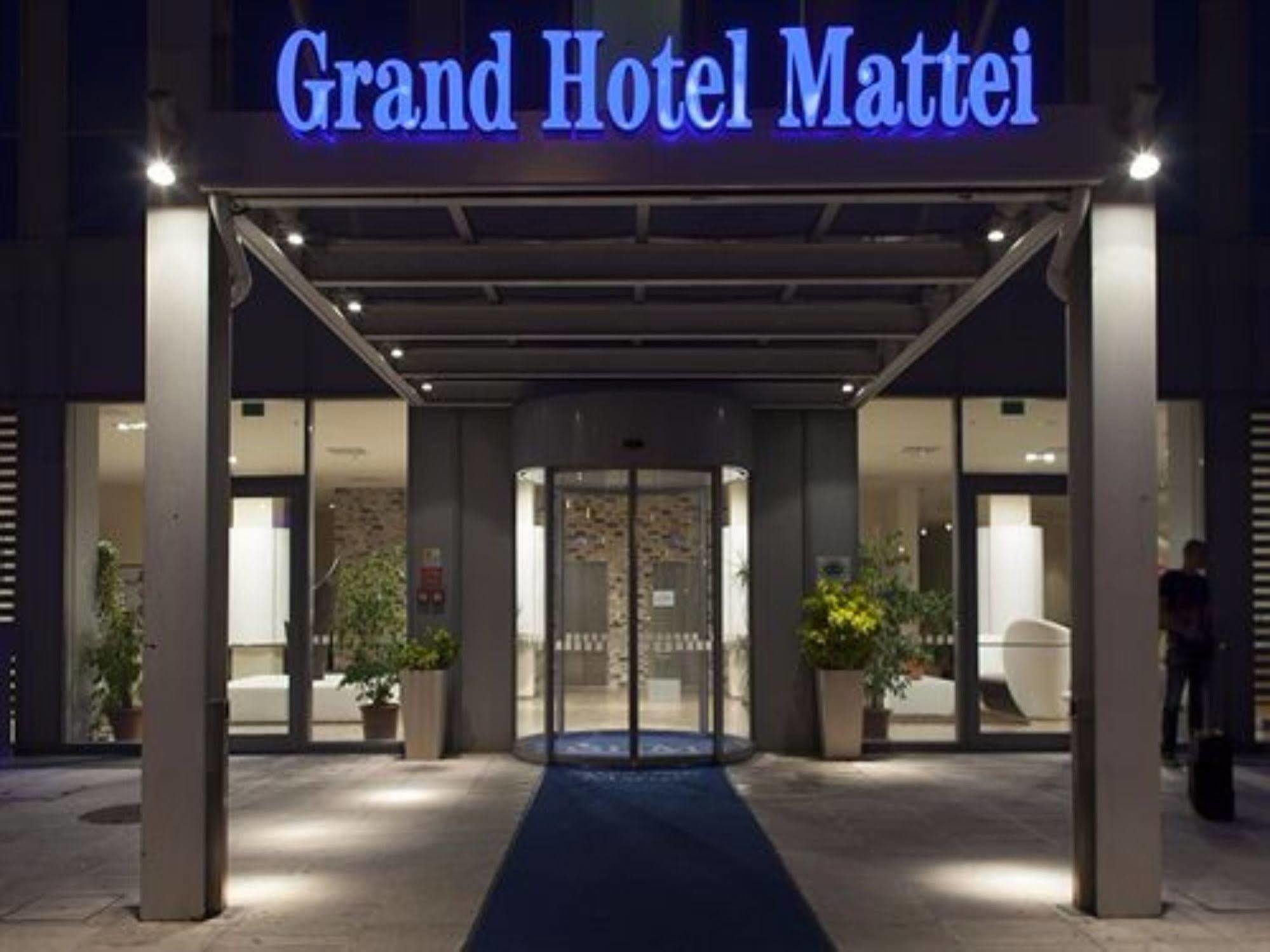 Grand Hotel Mattei Ravenna Exterior foto